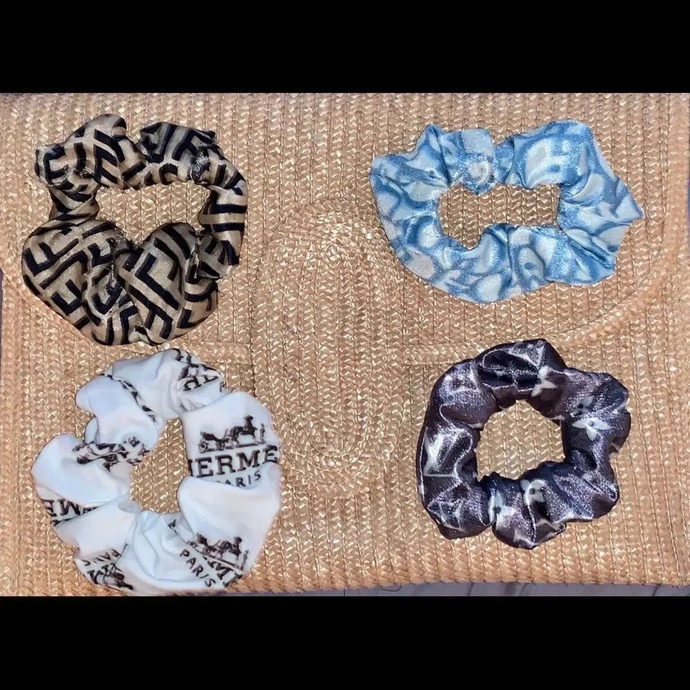 Scrunchies 